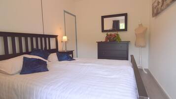 3 bedrooms, cribs/infant beds, individually furnished, bed sheets