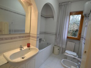 House | Bathroom | Towels
