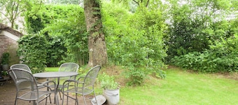 Farmhouse in Eext With Private Terrace & Garden