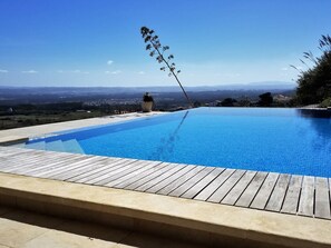 Outdoor pool - Modern Villa in Caldas da Rainha by the Sea (Caldas da Rainha)