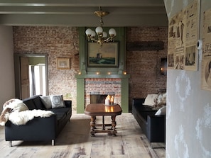 House | Living room