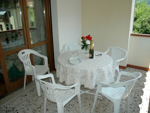 Apartment | Balcony - Apartment With Shared Garden, Near Lake Caldonazzo (Pergine Valsugana)