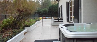 Spacious Villa Near Arcen in a Wooded Area