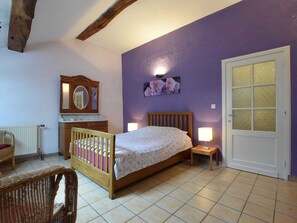 Ferienhaus | 3 Schlafzimmer, individuell eingerichtet, Bettwäsche