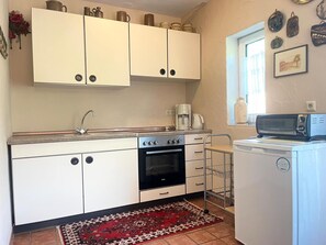 Apartment | Private kitchen - Ferienwohnung in Bruchhausen mit Balkon (Lennestadt)