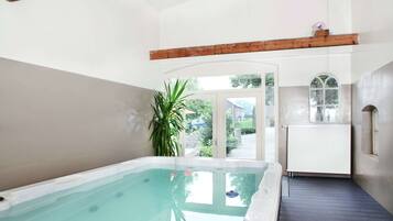 House | Spa treatment