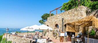 Romantic Getaway With Views