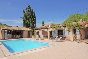 House | Exterior - Villa in Salernes With Private Pool & Garden (Salernes)