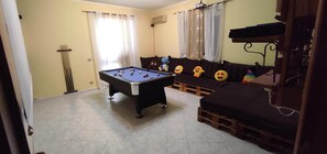 House | Games room