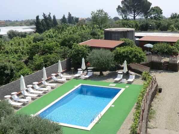 House | Pool