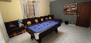 House | Bilik permainan