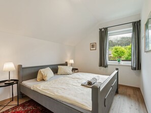 Apartment | 2 bedrooms, bed sheets - Apartment Salzburg Near Speiereck Lift (Sankt Michael im Lungau)