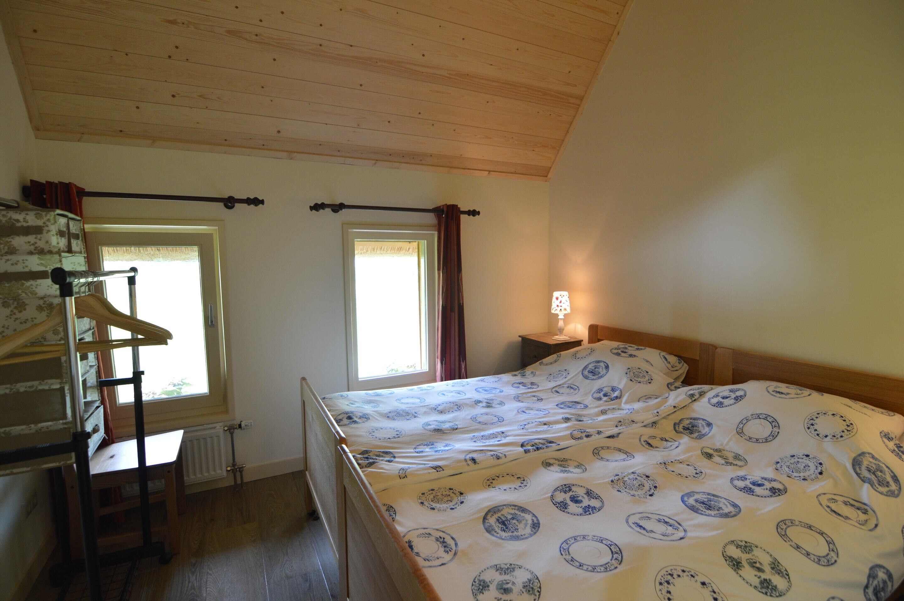 4 bedrooms, individually furnished, bed sheets