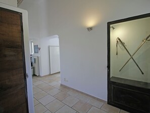 Reception - Posh Villa in Apt With Garden and Mountain Views (Apt)