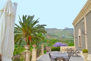 Villa | Exterior - Elegant, Historical Villa with Swimming Pool in Rural Region near Etna (Centuripe)