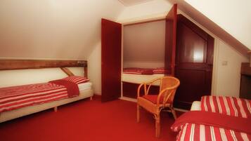 3 chambres, ameublement personnalisé, draps fournis