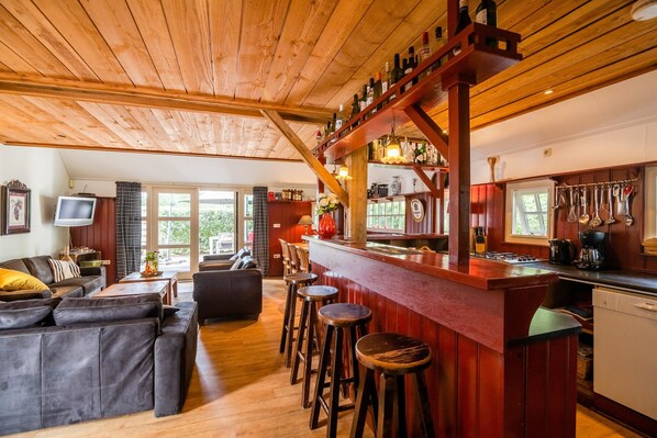 House | Private kitchen | Microwave, dishwasher - Farmhouse in Balkbrug With Sauna (Balkbrug)