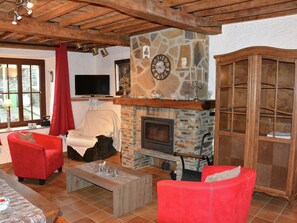 House | Living room - Small Typical Ardennes House, Comfortable, in Quiet Hamlet (Vresse-sur-Semois)