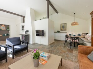 House | Dining - Beautiful Holiday Home With Sauna (Heino)