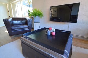 House | Living room - Holiday Home in Haaksbergen by Lake (Haaksbergen)