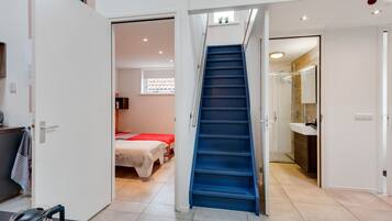 2 bedrooms, bed sheets