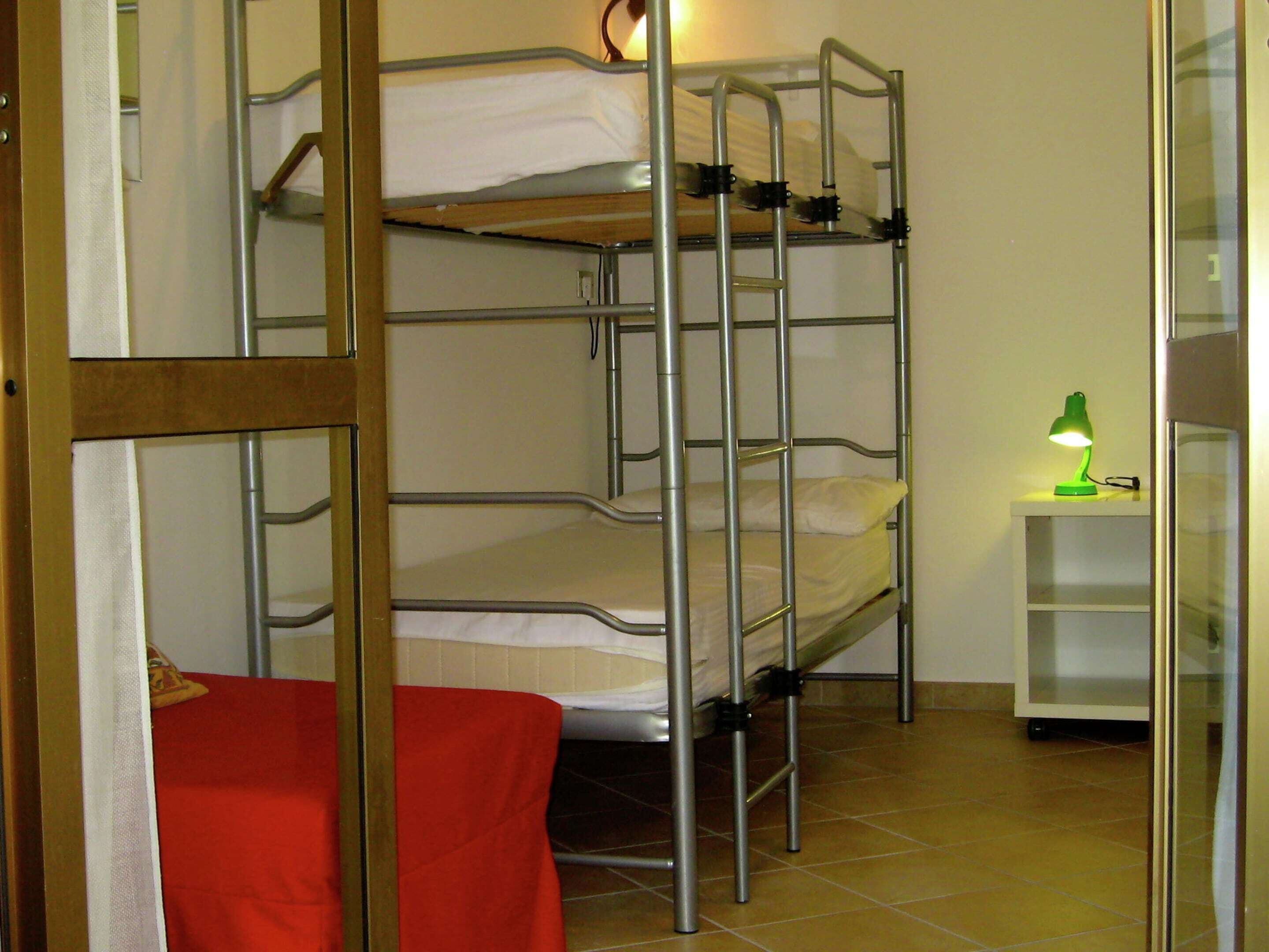 House | 2 bedrooms, individually furnished, bed sheets