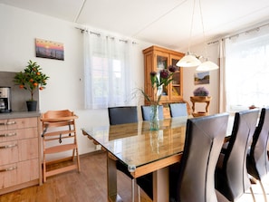 Dining - Detached Holiday Home near Veerse Meer & Marina (Kortgene)