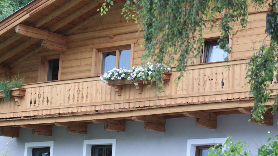 Cozy Apartment in Kitzbuhel near Ski Area