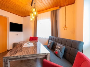 Apartment | Living room