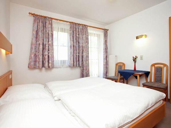Apartment | Room amenity