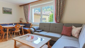 Unclassified image, 5 of 33, button - Snug Apartment in Kitzbühel - Kirchberg near Ski Slopes (Kitzbuehel)