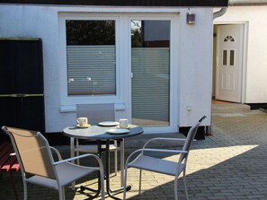 Bungalow | Balcony - Modern Bungalow in Rerik With Terrace (Rerik)
