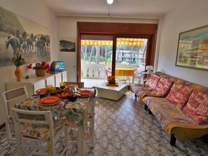 Dining - Holiday Home Grosseto Near Uccellina Beaches (Grosseto)