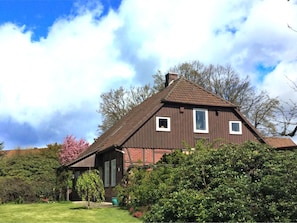 Exterior - Quaint Apartment in Altenhagen near Forest (Celle)