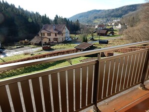 View from property - Holiday Home in Vosges With Garden and BBQ (Haut-du-Them-Château-Lambert)
