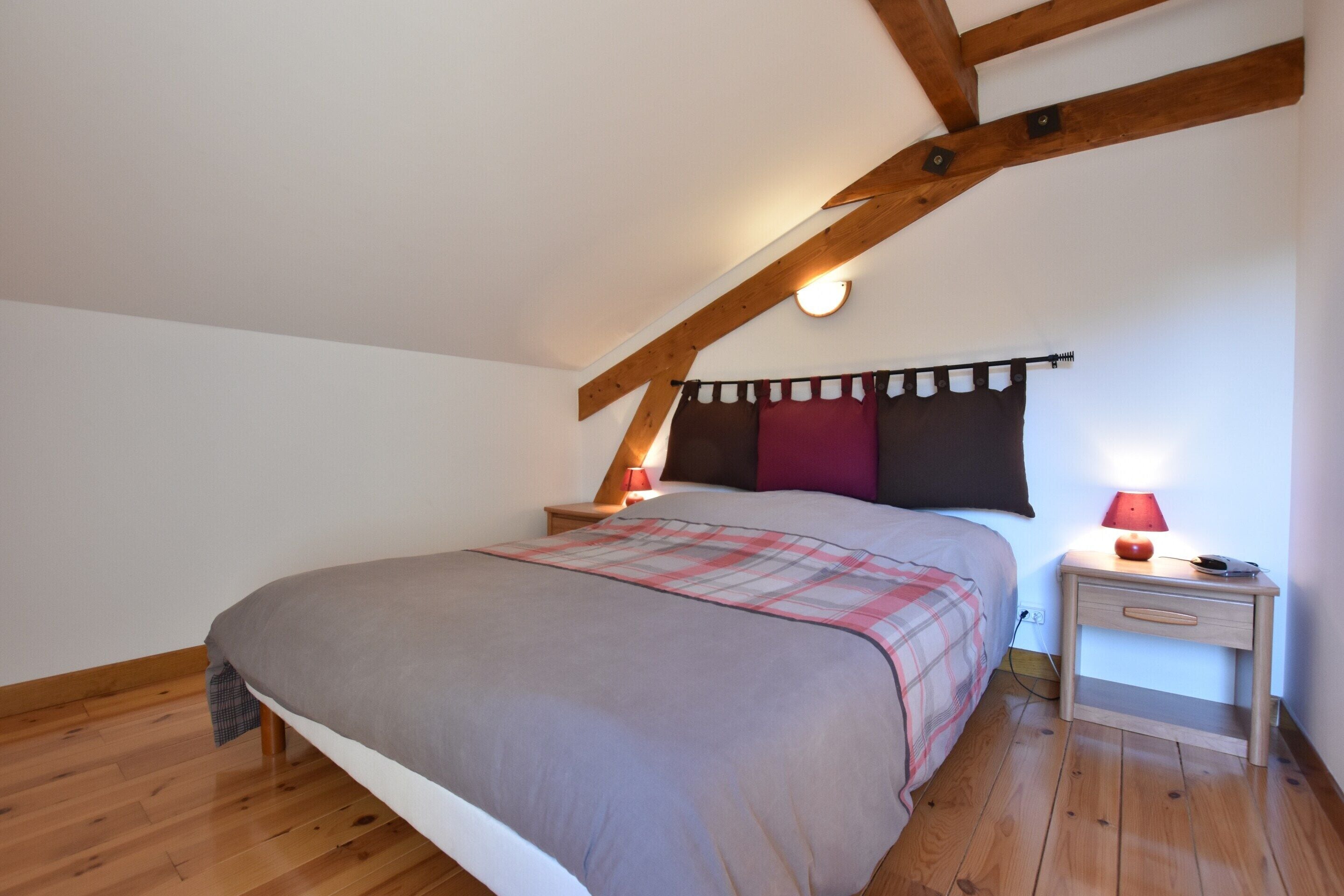 House | 2 bedrooms, individually furnished