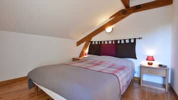 House | 2 bedrooms, individually furnished