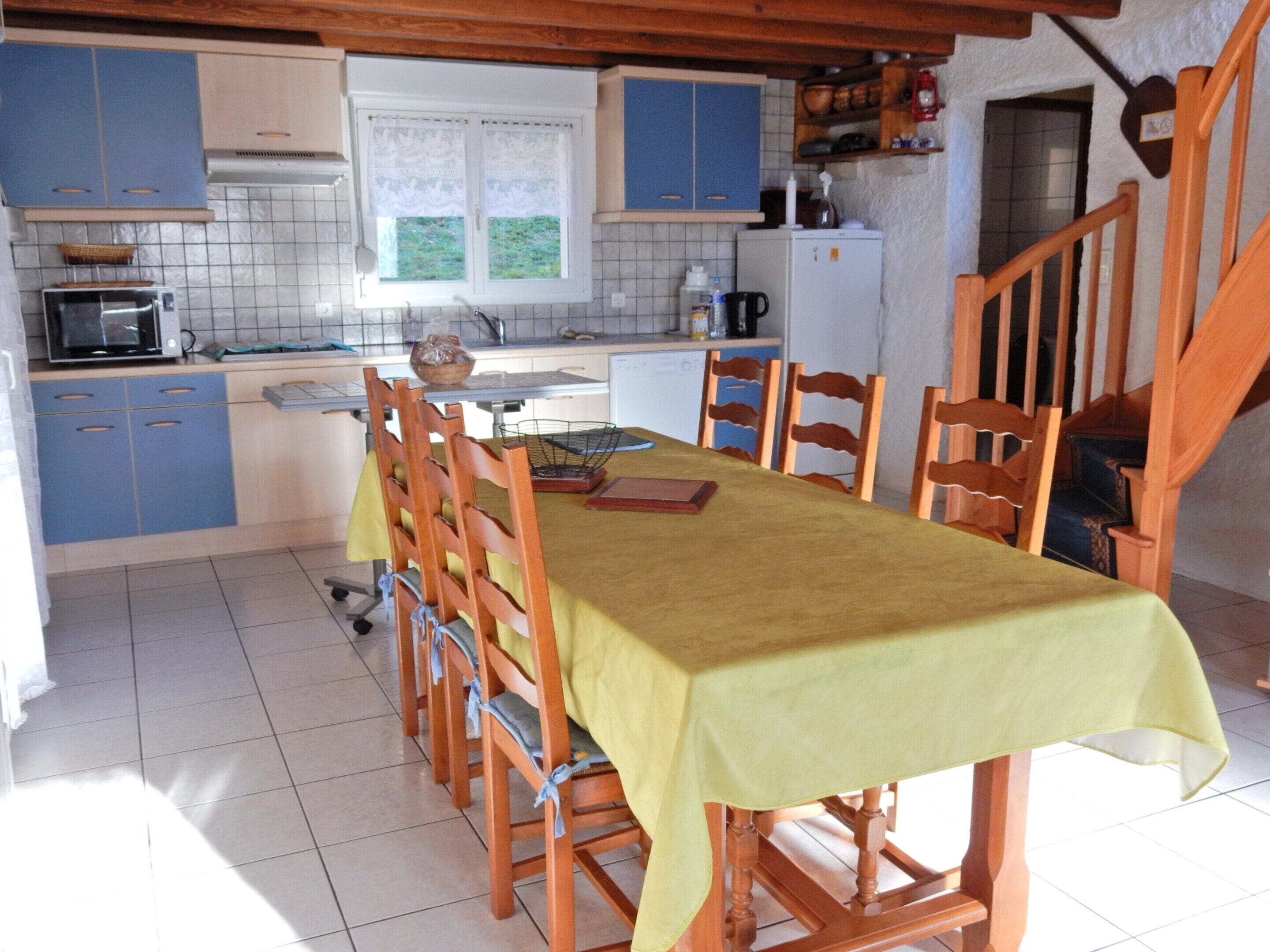 House | Dapur peribadi | Kerusi tinggi 
