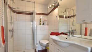 Unclassified image, 5 of 25, button - Classy Apartment in Kröpelin With Fireplace (Kroepelin)