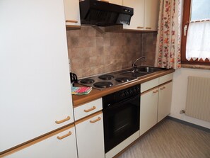 Apartment | Eigene Küche | Kühlschrank, Ofen