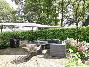 Balcony - Farmhouse On Natural Reserve in Rijssen With Garden (Rijssen)