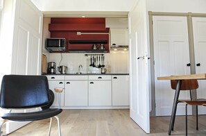 Casa | Cozinha privada | Micro-ondas, cadeirão de bebê