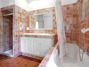 House | Bathroom - Modern Holiday Home With Private Swimming Pool in Salernes (Salernes)