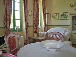 Apartment | Living room - Apartment in Rhone Alpes Near Ski Slopes (Montbrun-les-Bains)