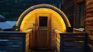 Chalet | Exterior