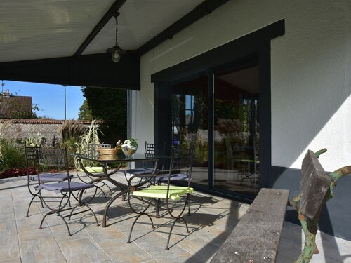 Sunlit Holiday Home With Private Garden in Picardy