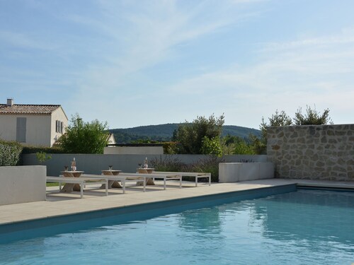 Premium Villa in Malaucène With Private Pool