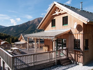 Chalet | Exterior
