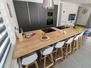 Villa | Eigene Küche | Hochstuhl