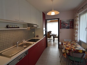 House | Private kitchen - Holiday Home in Stavelot Near Tennis Court (Stavelot)